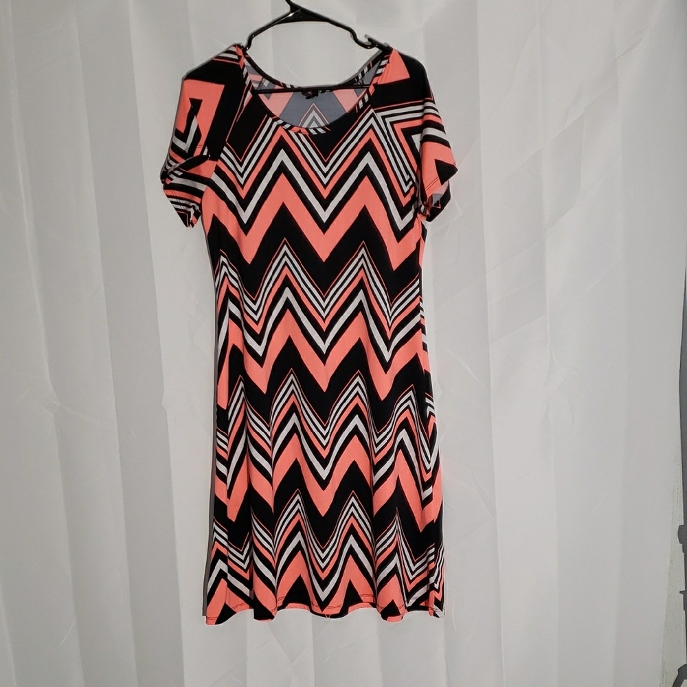 Chevron Patterned Midi Dress - Black, White and Neon Pink Short Sleeve